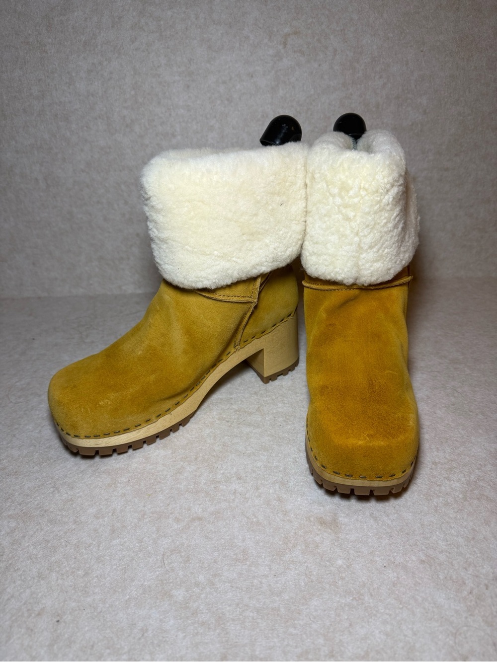 MIA Mustard Yellow Jildie Suede Ankle Boots White Shearling Fur Leather Size 7M